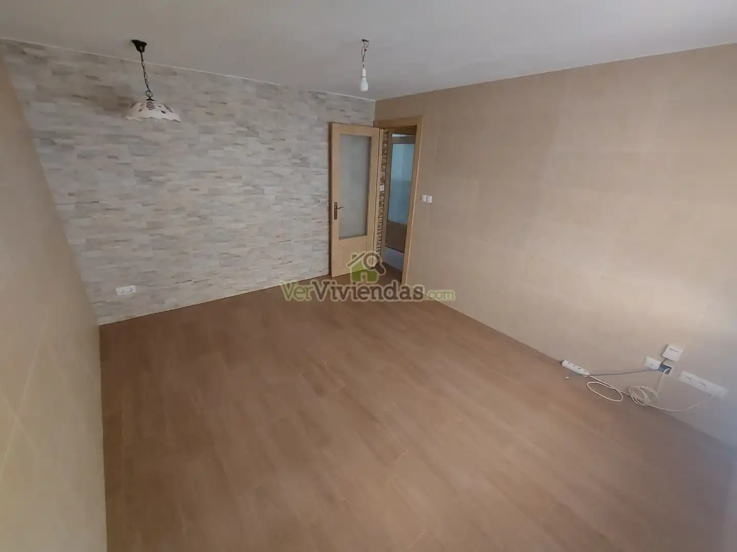 Planta baja en venta en Castellar del Vallès con Terraza, Horno y Internet