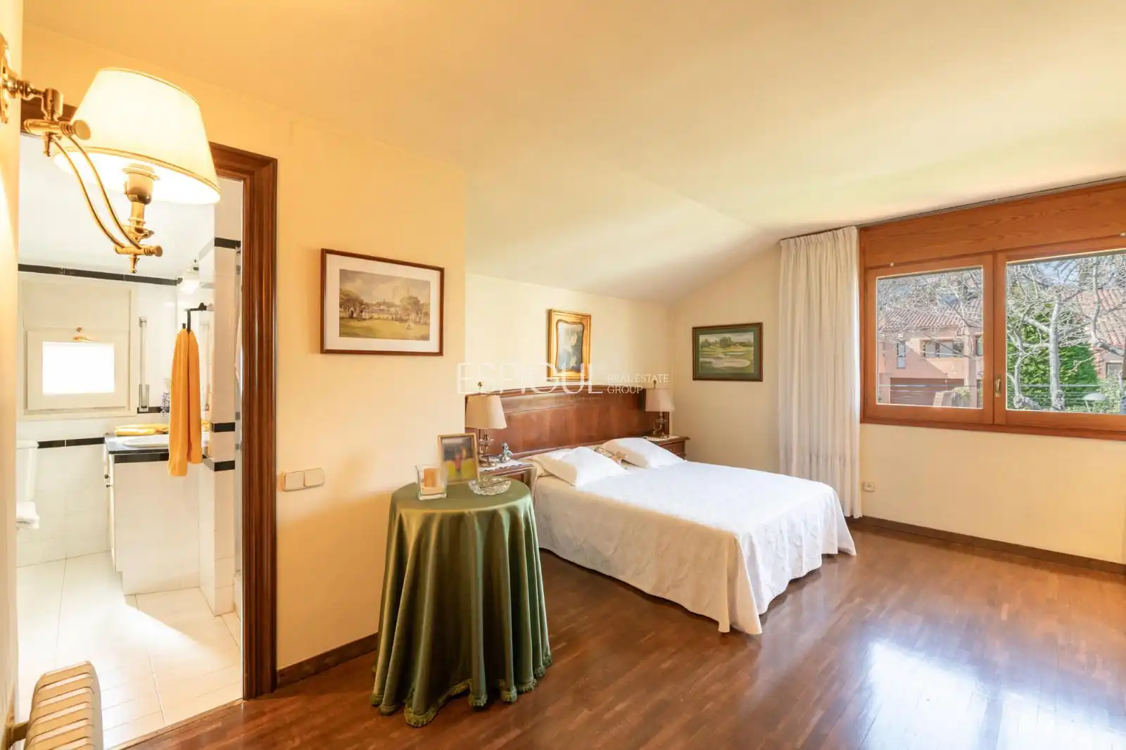 Bedroom of Houses for sale in Sant Cugat del Vallès  with Air Conditioner, Heating and Parquet flooring