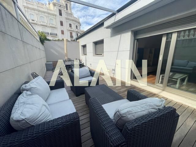 Terrace of Attic to rent in  Valencia Capital  with Air Conditioner, Parquet flooring and Terrace