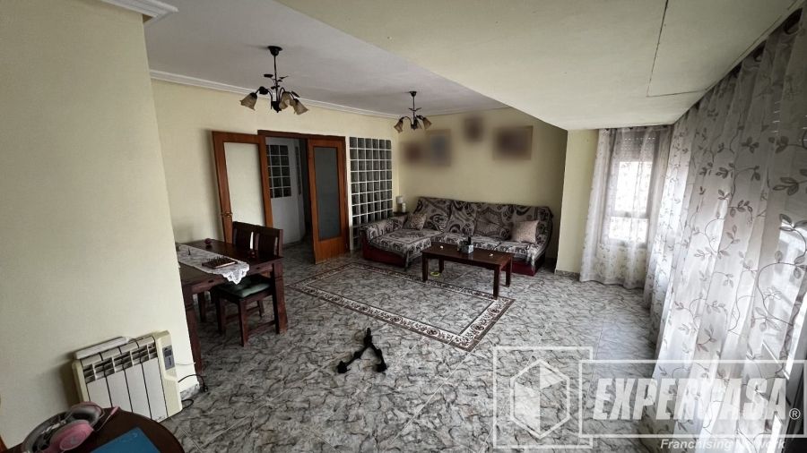 Sala d'estar de Pis en venda en Zorita del Maestrazgo amb Moblat