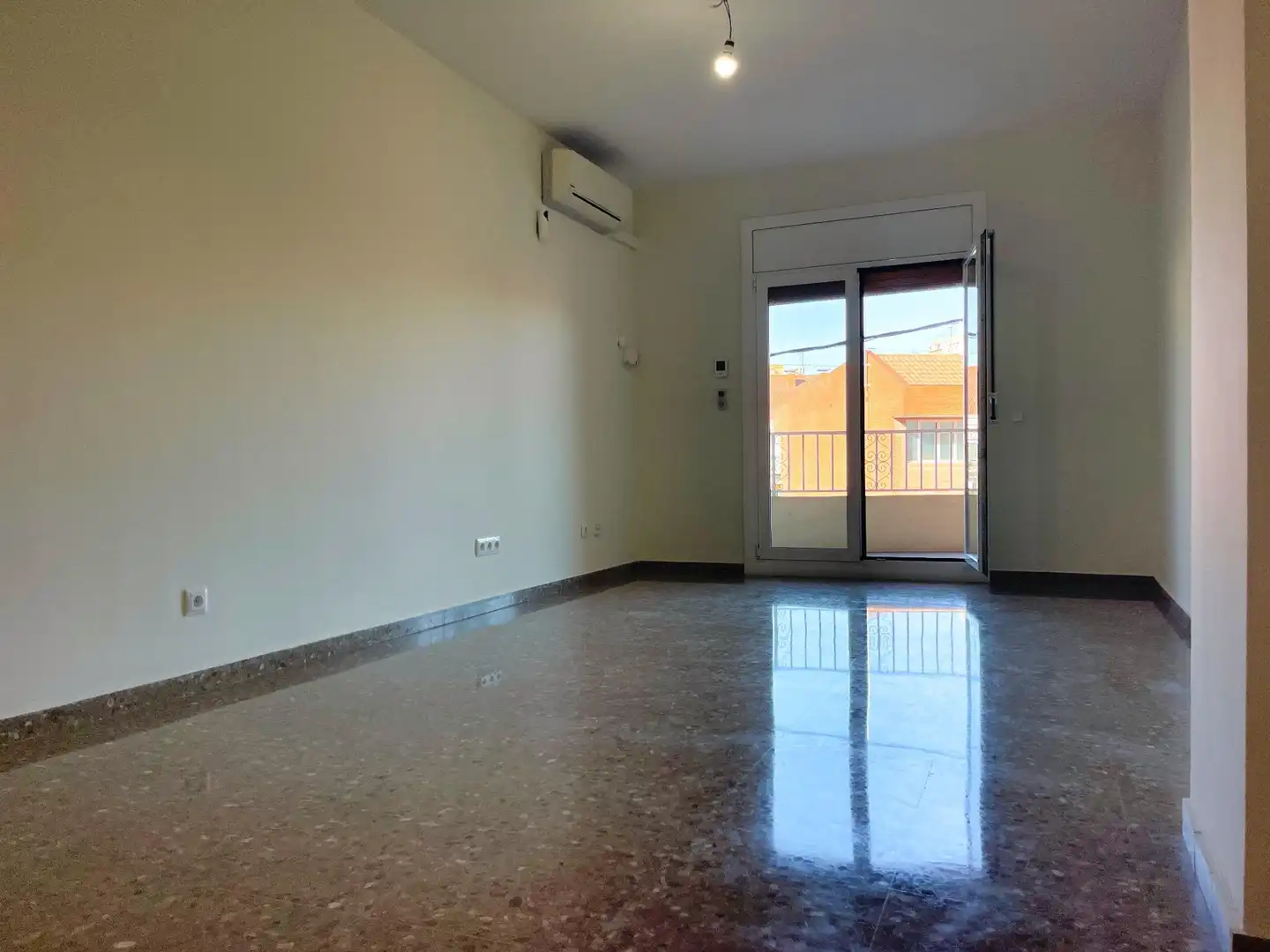 Terrassa de Pis en venda en Montcada i Reixac amb Aire condicionat, Calefacció i Terrassa