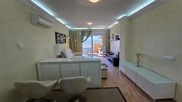 Habitación de Apartamento en venta en La Manga del Mar Menor con Aire acondicionado, Calefacción y Terraza