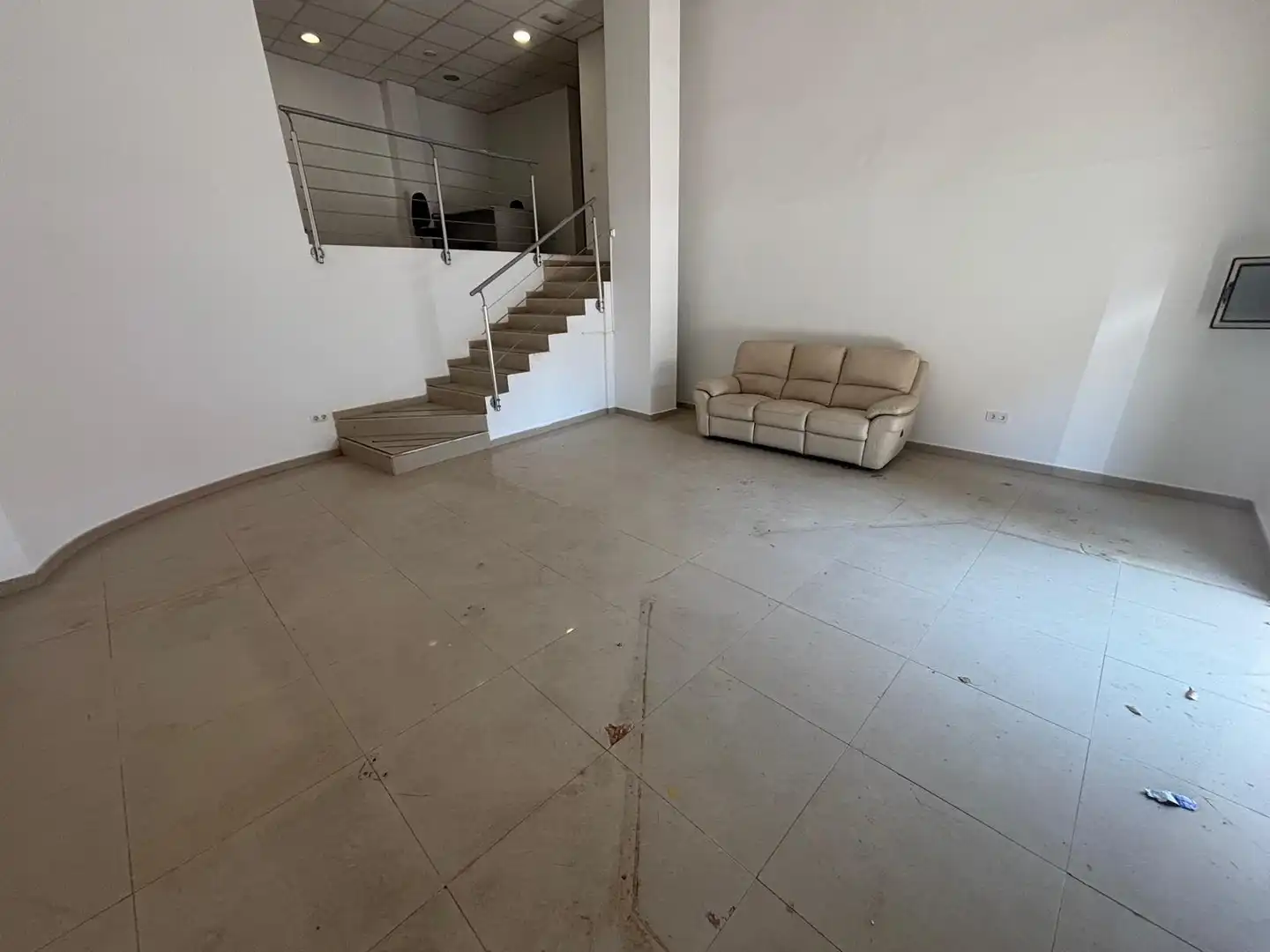 Business premises to rent in Benetússer