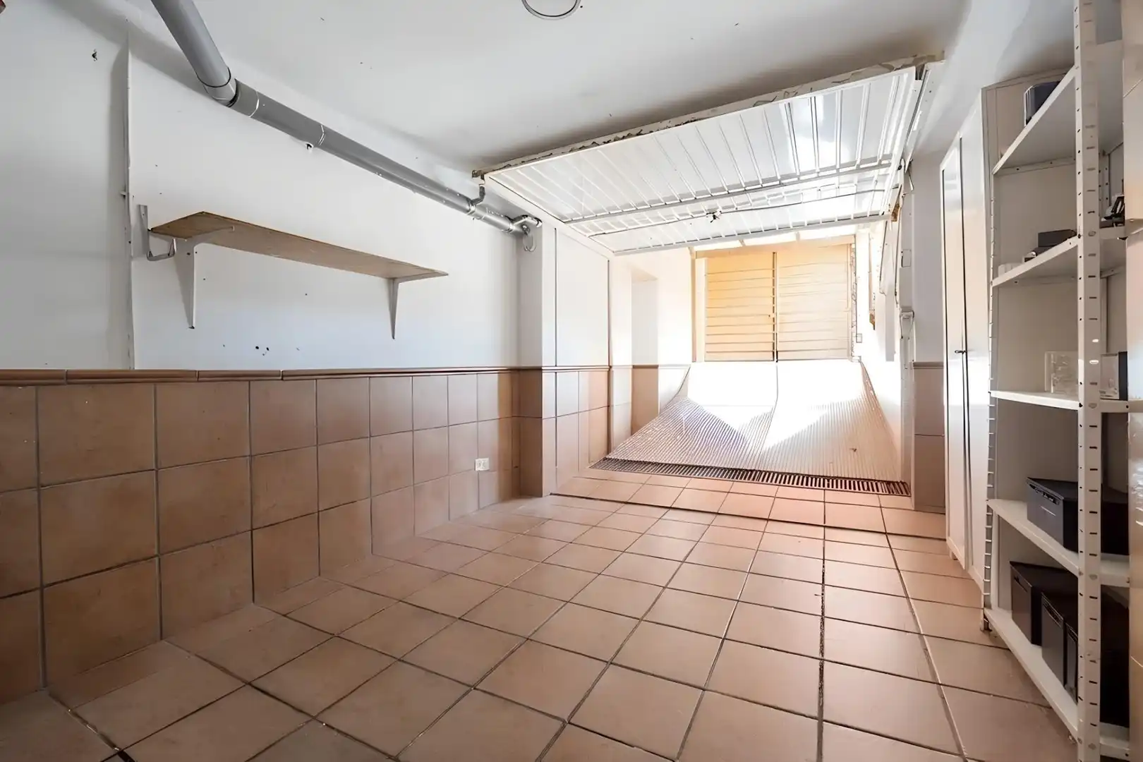 Casa aparellada amb balcó en venda a Camino DE ALBARRATE, imagen 48