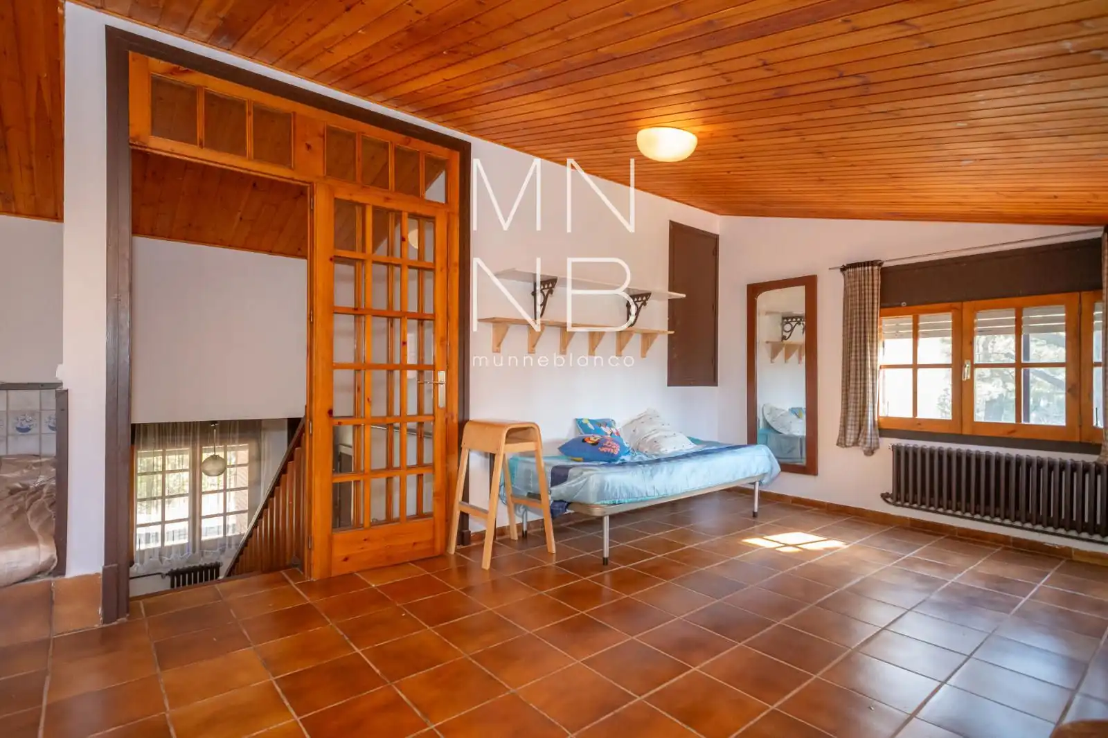 Haus oder Chalet zur Miete in Òrrius mit Heizung, Schwimmbad und Möbliert
