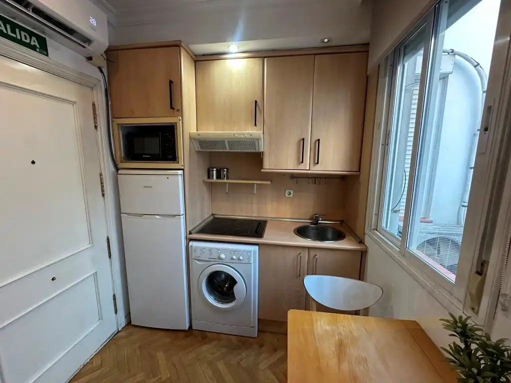 Küche von Wohnung zum Verkauf in Madrid