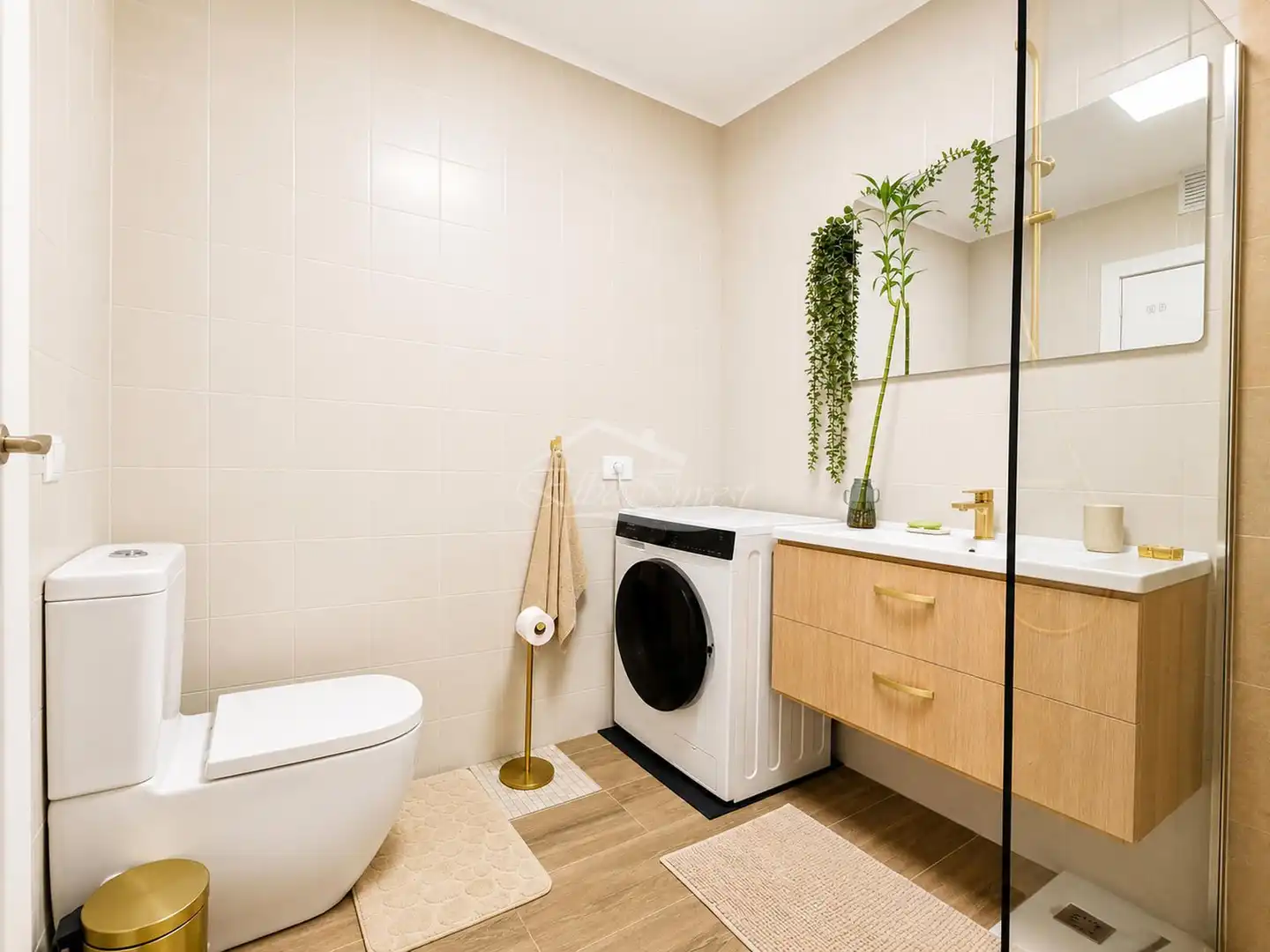 Bathroom of Flat for rent in Arona  with Terrace, Swimming Pool and Furnished