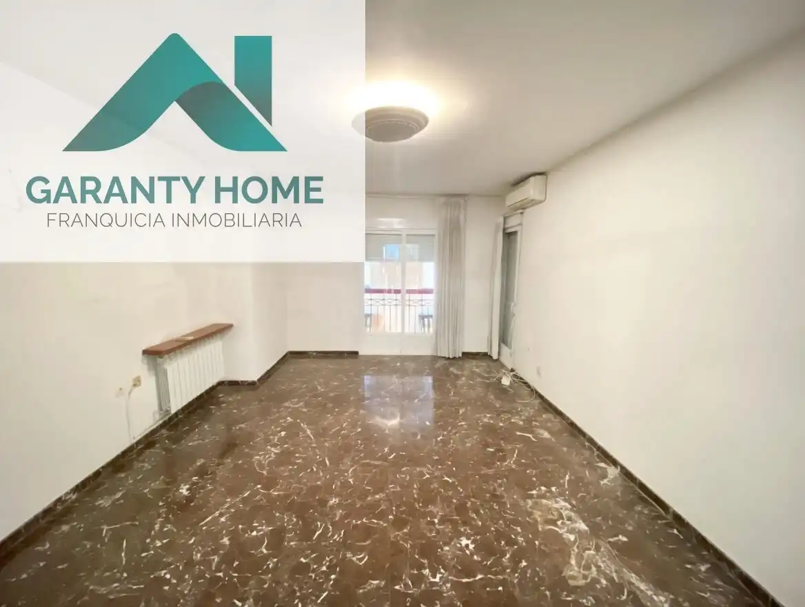 Wohnzimmer von Wohnung zum Verkauf in Martos mit Klimaanlage, Abstellraum und Balkon