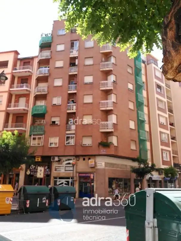 Local comercial en venta en La Industria, imagen 3