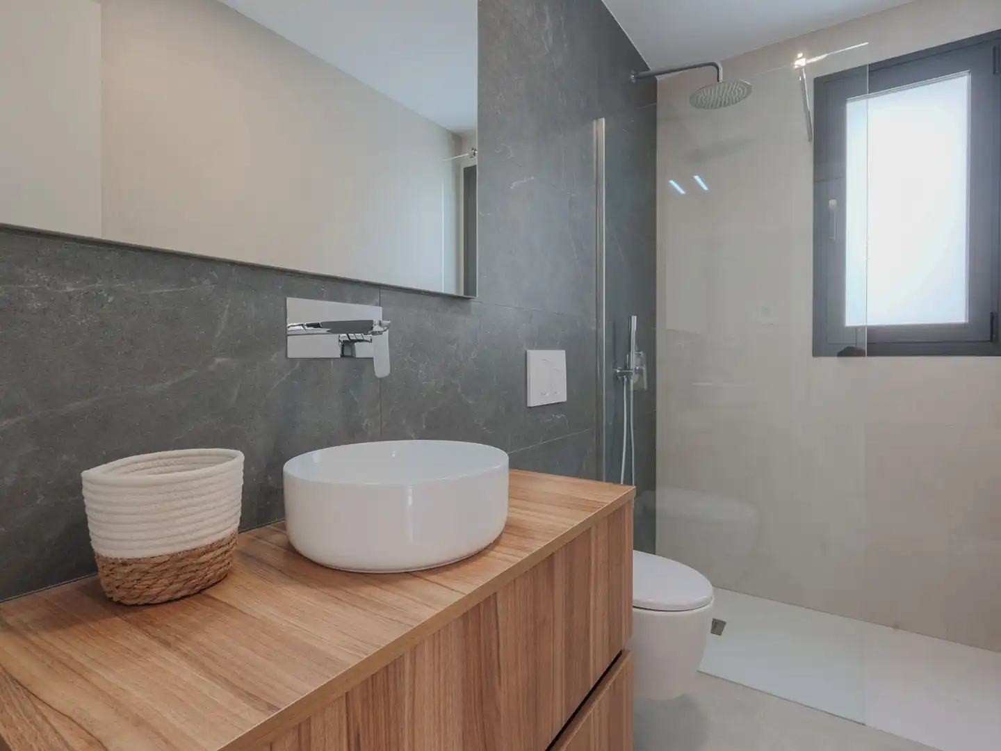 Villa con piscina in vendita a Avenida Avda Manuel Frutos Llamazares, imagen 9
