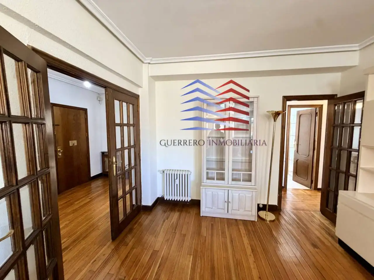 Vista exterior de Pis de lloguer en Ourense Capital  amb Calefacció, Parquet i Traster