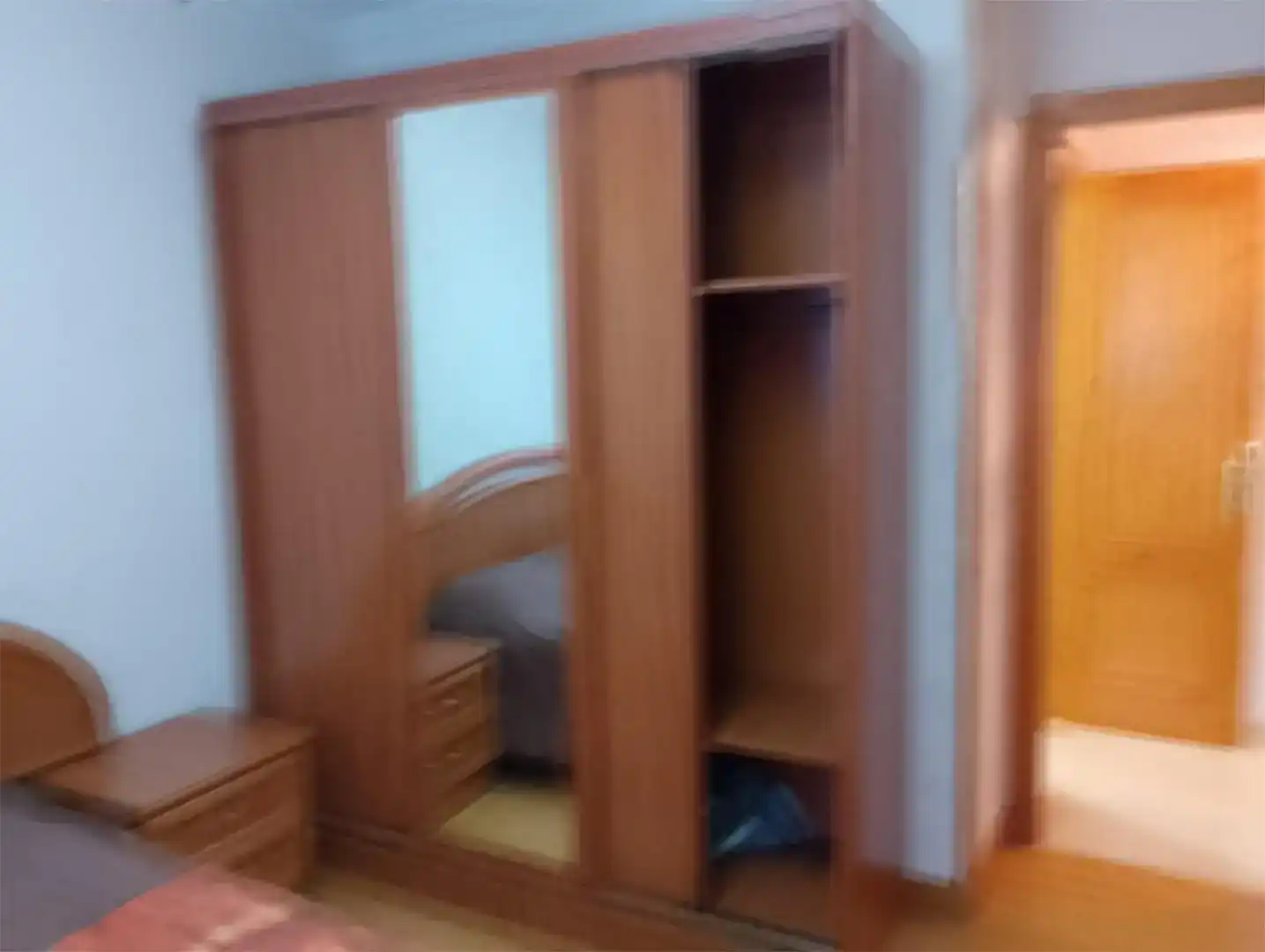 Dormitori de Pis en venda en Campoo de Enmedio amb Parquet, Traster i Moblat