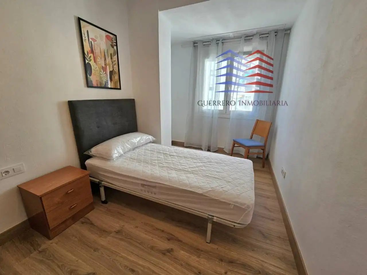 Habitación de Piso de alquiler en Ourense Capital  con Calefacción, Parquet y Alarma