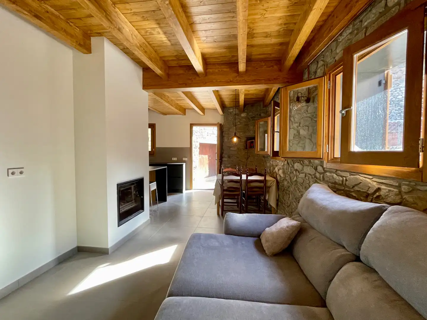 Sala de estar de Finca rústica en venta en Setcases con Calefacción, Parquet y Trastero