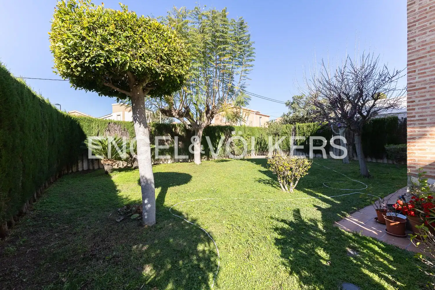 Houses for sale in Torrent  with Air Conditioner, Heating and Private garden