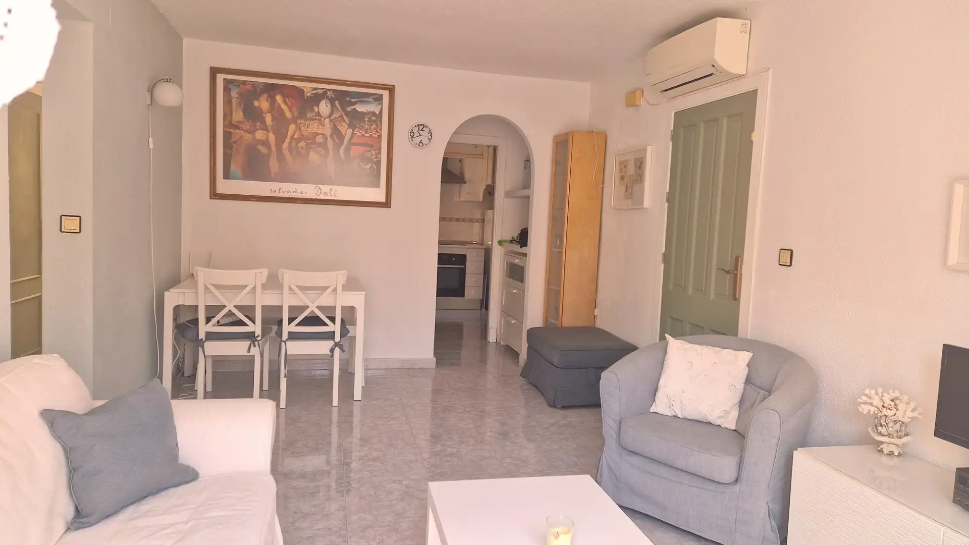 Sala de estar de Casa o chalet en venta en Torrevieja con Aire acondicionado, Amueblado y Horno