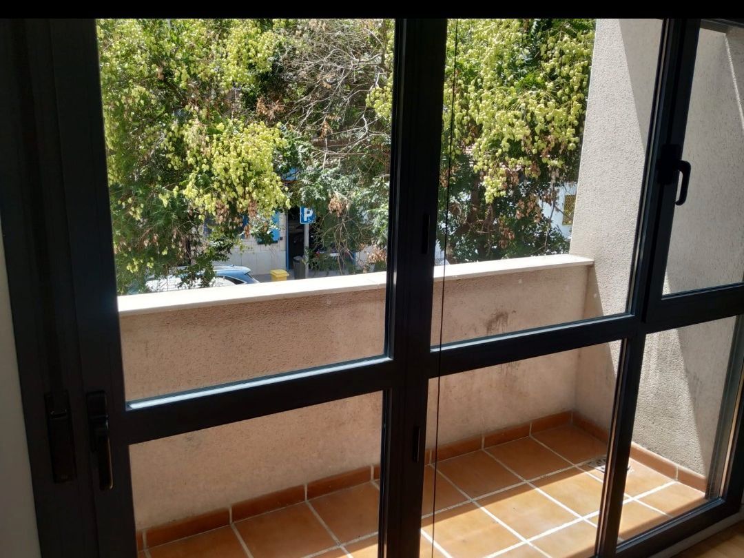 Balcony of Office to rent in  Madrid Capital  with Air Conditioner and Balcony