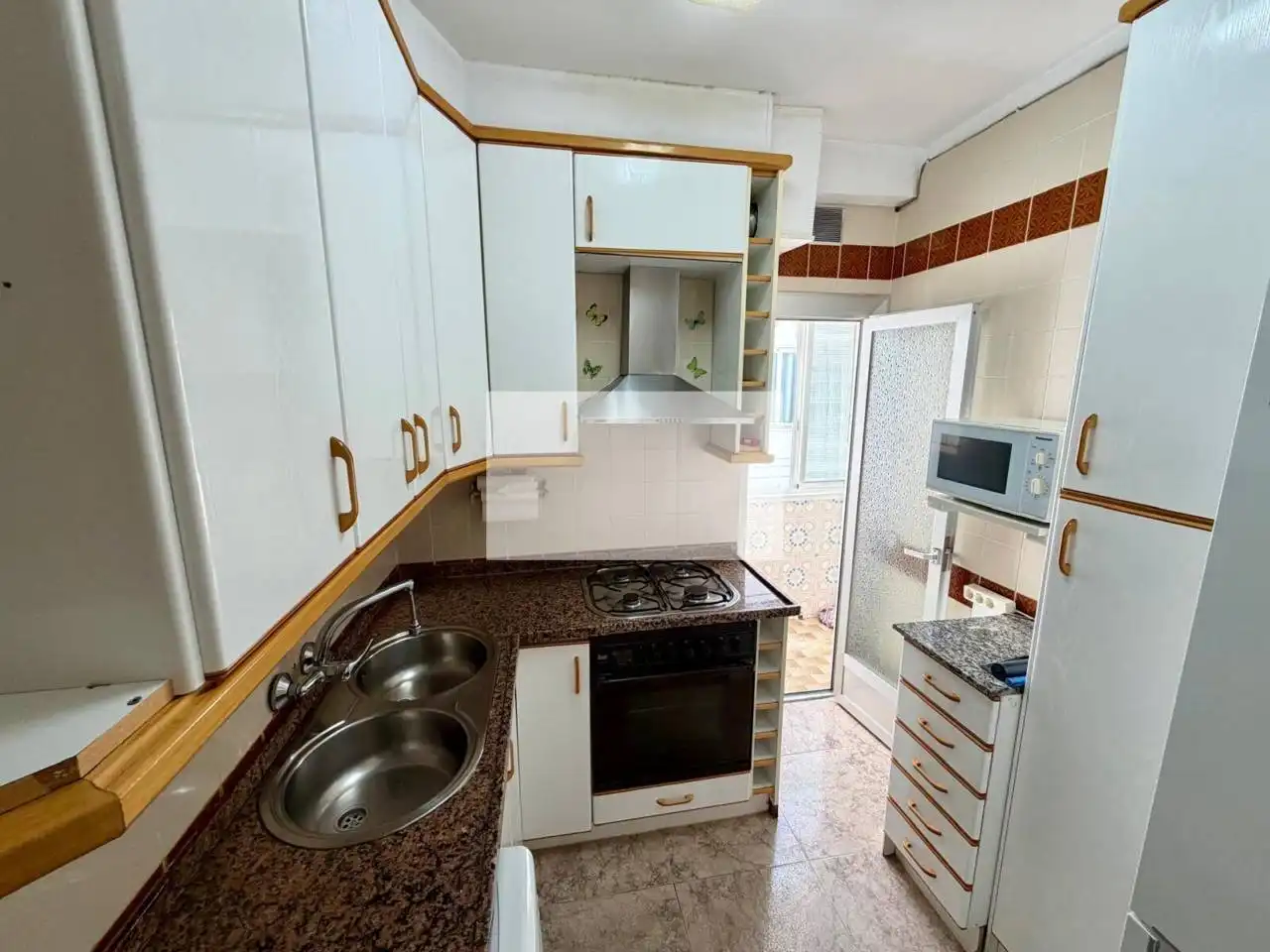 Kitchen of Flat for sale in Sabadell  with Air Conditioner, Heating and Balcony