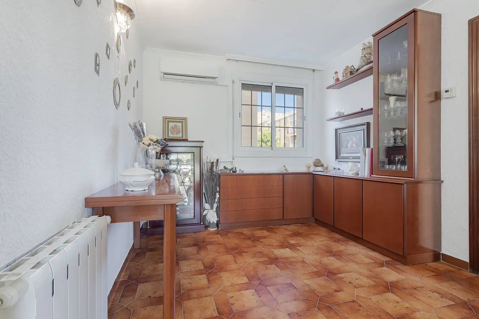 Cocina de Piso en venta en Barcelona con Aire acondicionado, Calefacción y Horno