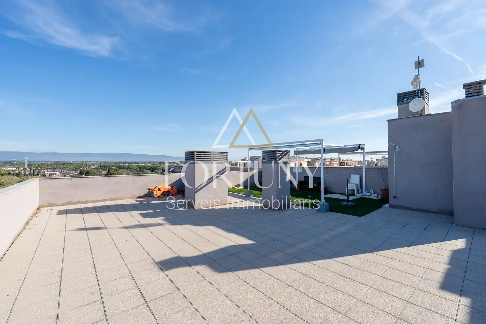 Terrasse von Dachboden zum Verkauf in Cambrils mit Klimaanlage, Abstellraum und Schwimmbad