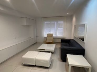 Mini appartamento con ascensore in affitto a Calle Cardenal Jacinto 4
