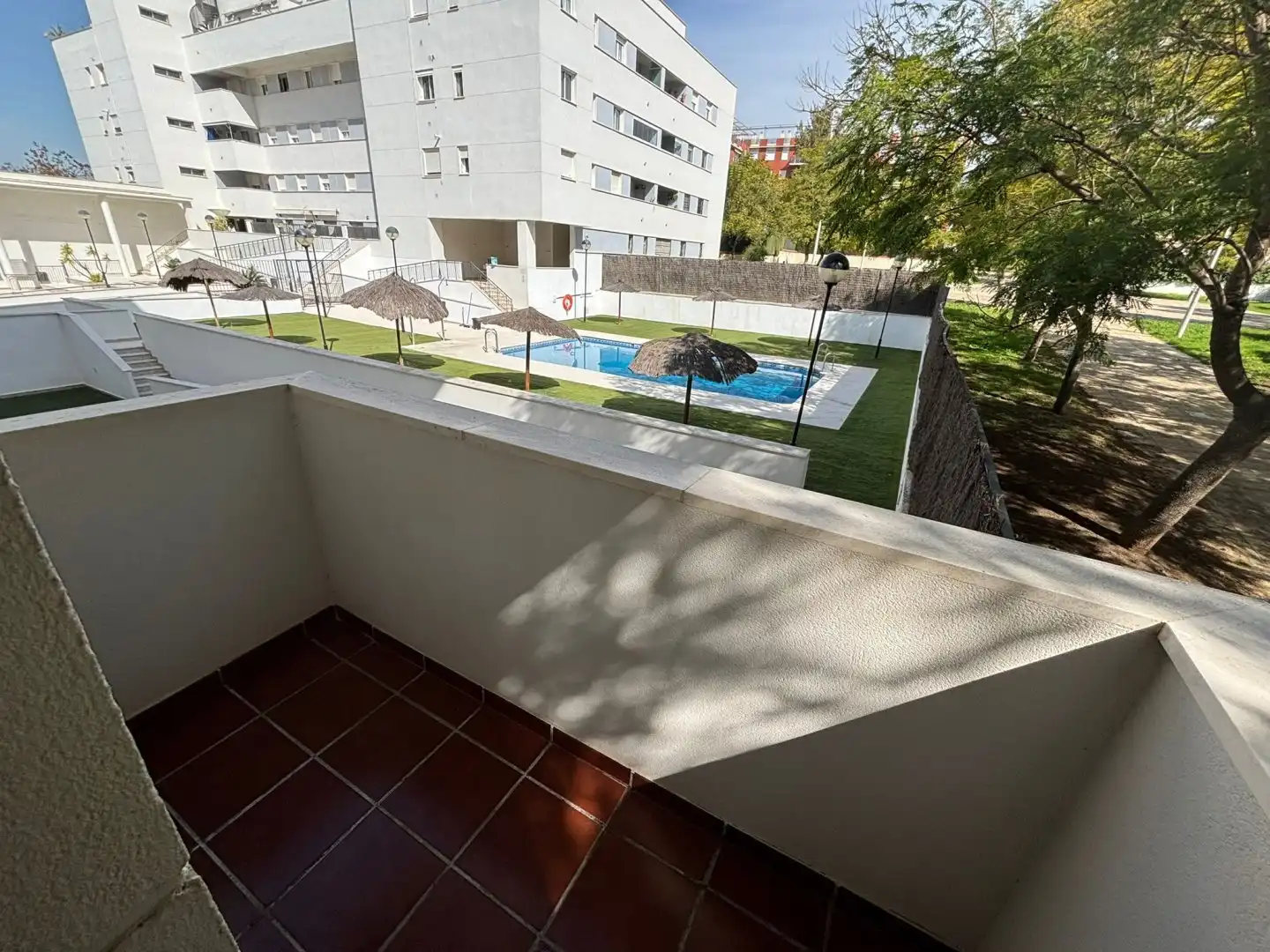 Schlafzimmer von Wohnung zum Verkauf in Bormujos mit Klimaanlage, Terrasse und Abstellraum