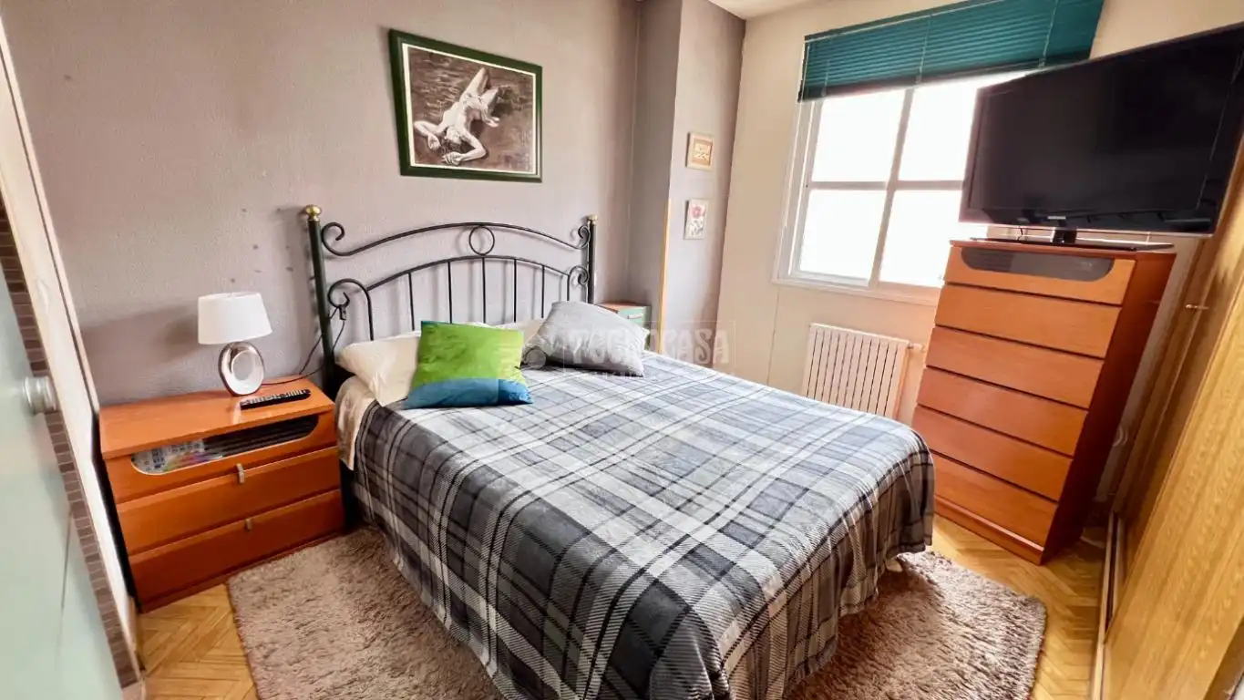 Schlafzimmer von Einfamilien-Reihenhaus zum Verkauf in Alcalá de Henares mit Terrasse