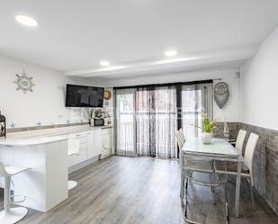 Cuina de Apartament en venda en Vilanova i la Geltrú amb Calefacció, Parquet i Terrassa