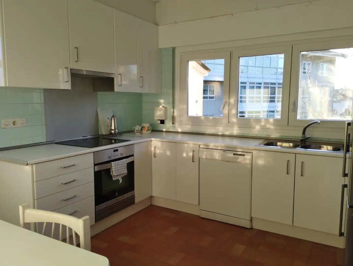 Cocina de Casa o chalet de alquiler en Oleiros con Calefacción, Jardín privado y Parquet