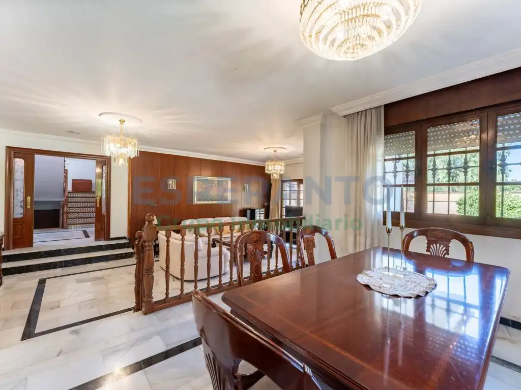 Casa con piscina en venta en Calle Madre Asunción Soler, imagen 4