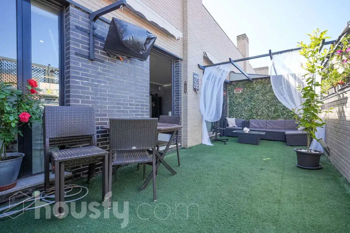 Terraza de Ático en venta en Madrid con Terraza, Trastero y Piscina comunitaria