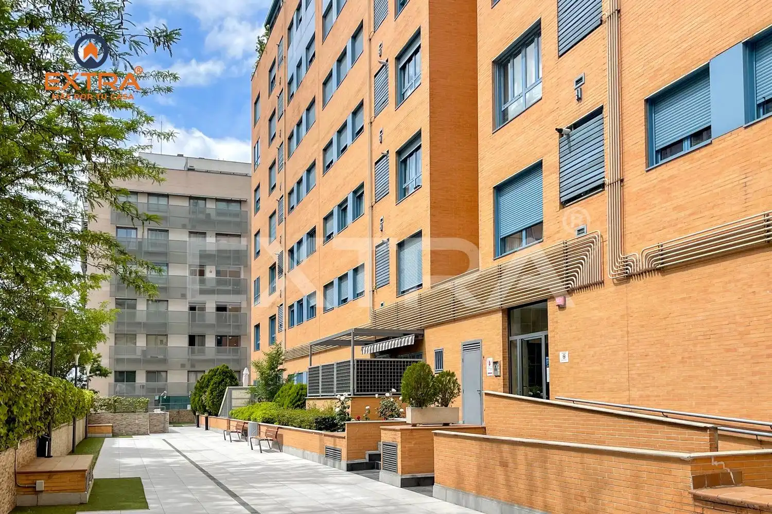 Vista exterior de Piso en venta en San Sebastián de los Reyes con Aire acondicionado, Calefacción y Piscina comunitaria