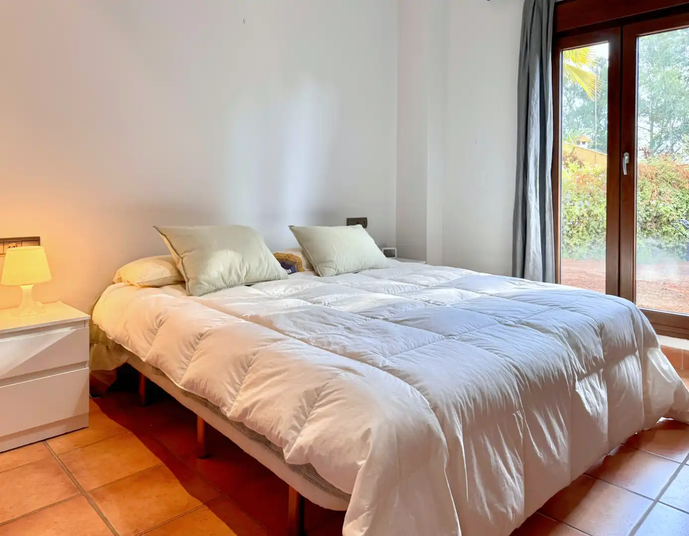 Habitación de Casa o chalet en venta en Carmona con Aire acondicionado, Calefacción y Jardín privado