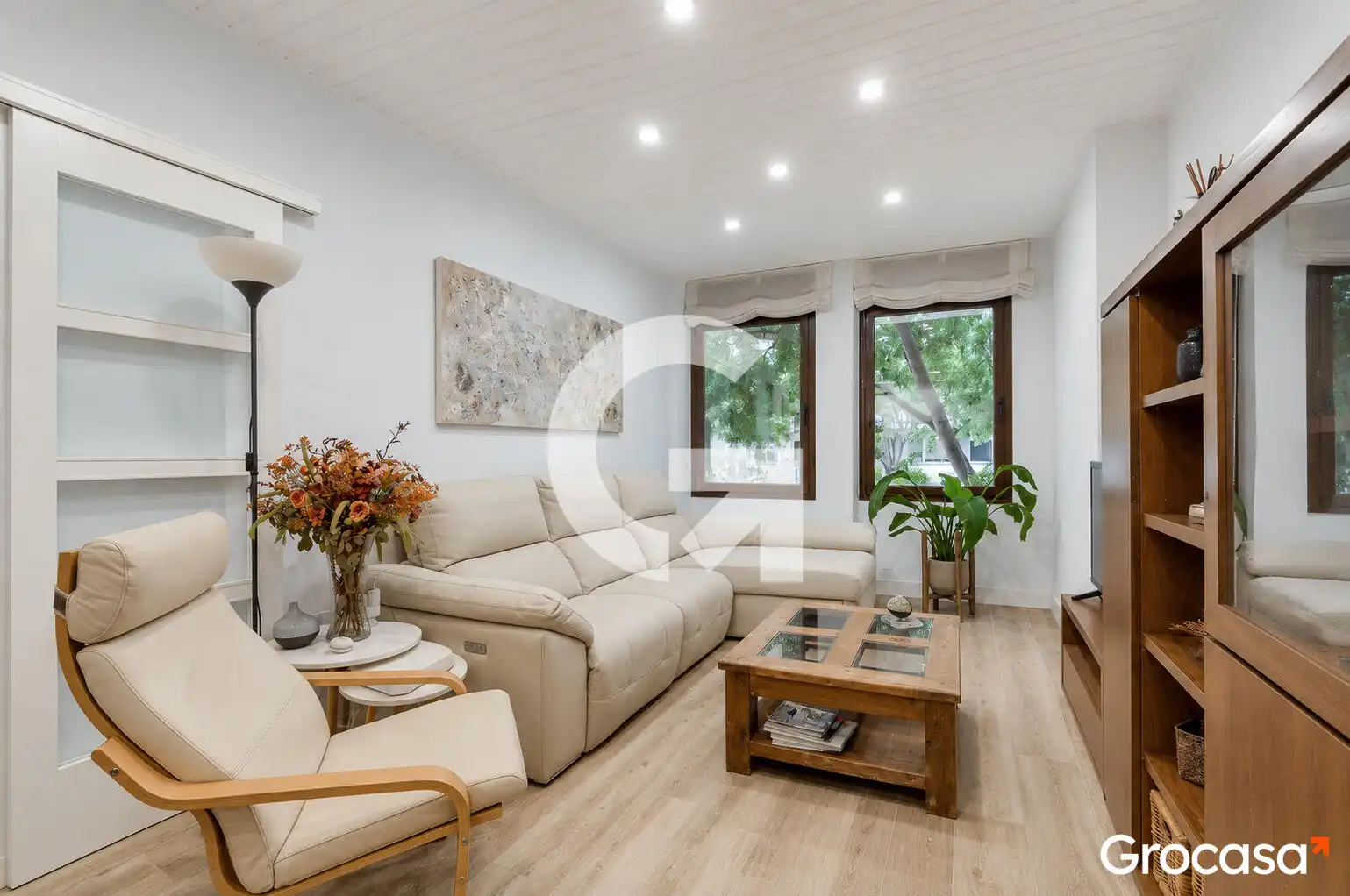 Sala d'estar de Pis en venda en Barcelona amb Aire condicionat, Forn i Piscina comunitària