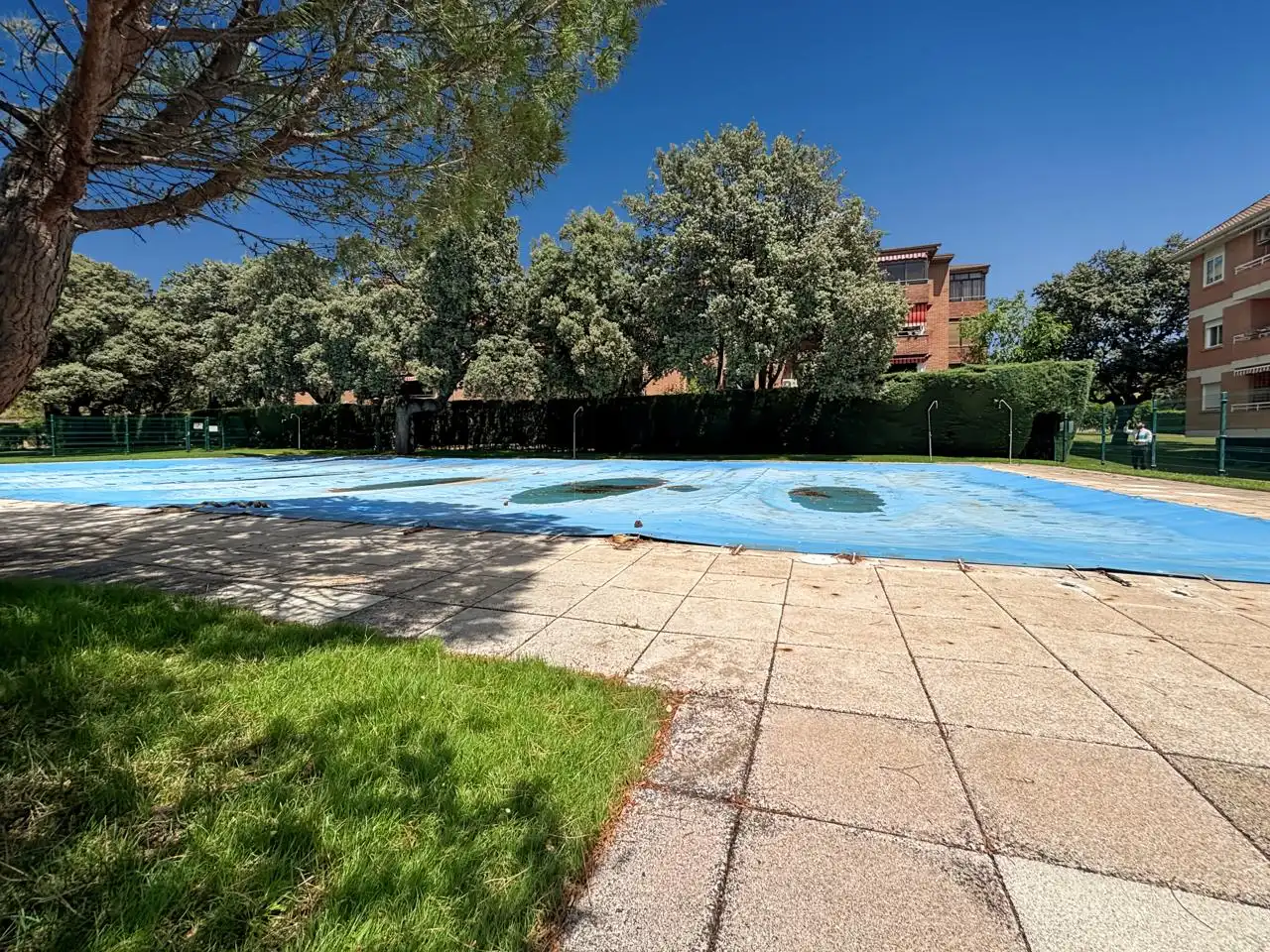 Schwimmbecken von Wohnung zum Verkauf in El Escorial mit Heizung, Terrasse und Abstellraum