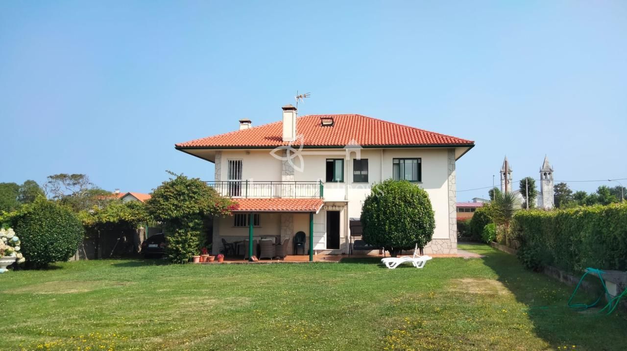 Jardín de Casa o chalet en venta en Ferrol con Calefacción, Jardín privado y Terraza