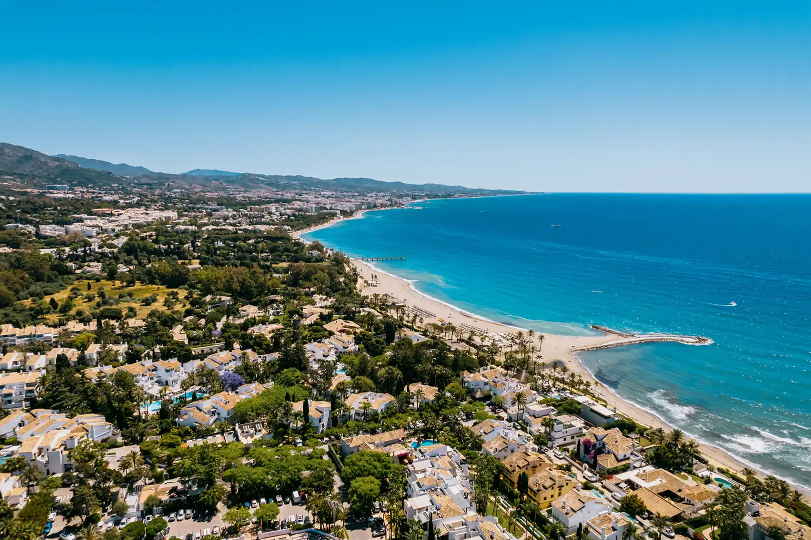 Vista exterior de Apartament en venda en Manilva amb Aire condicionat, Calefacció i Terrassa