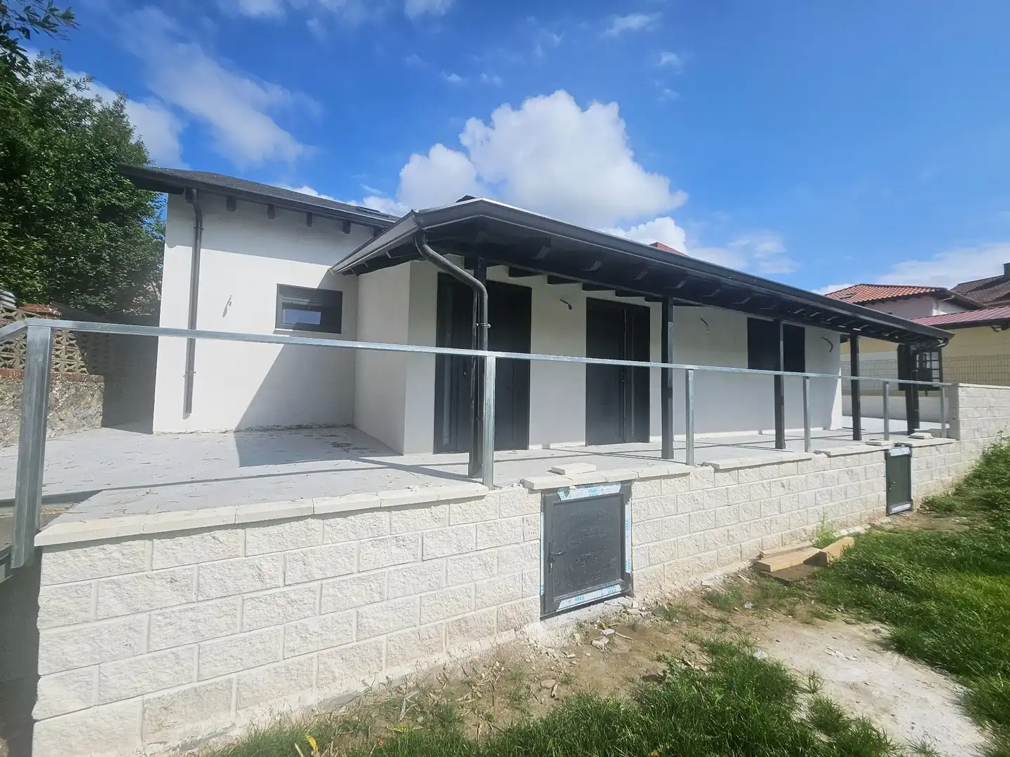Exterior view of Houses for sale in Torrelavega   with Private garden