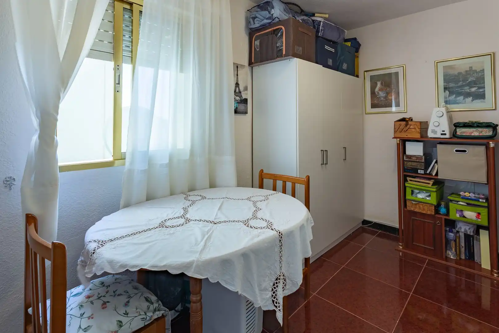 Dormitori de Pis en venda en Málaga amb Terrassa i Moblat