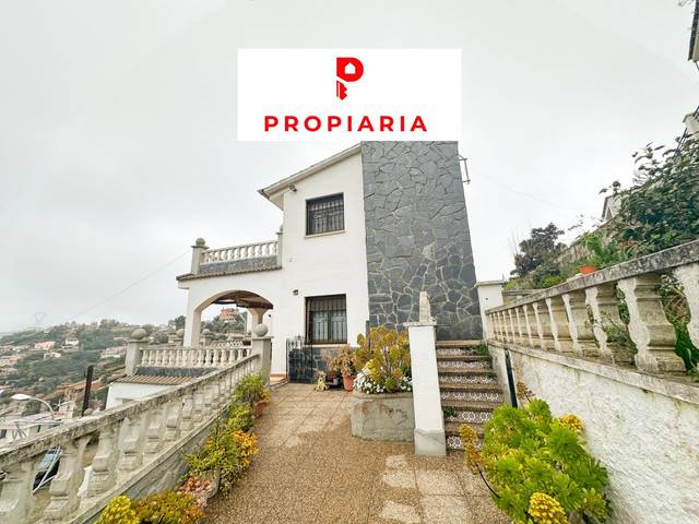 Casa-chalet en Venta en Torrelles de Llobregat