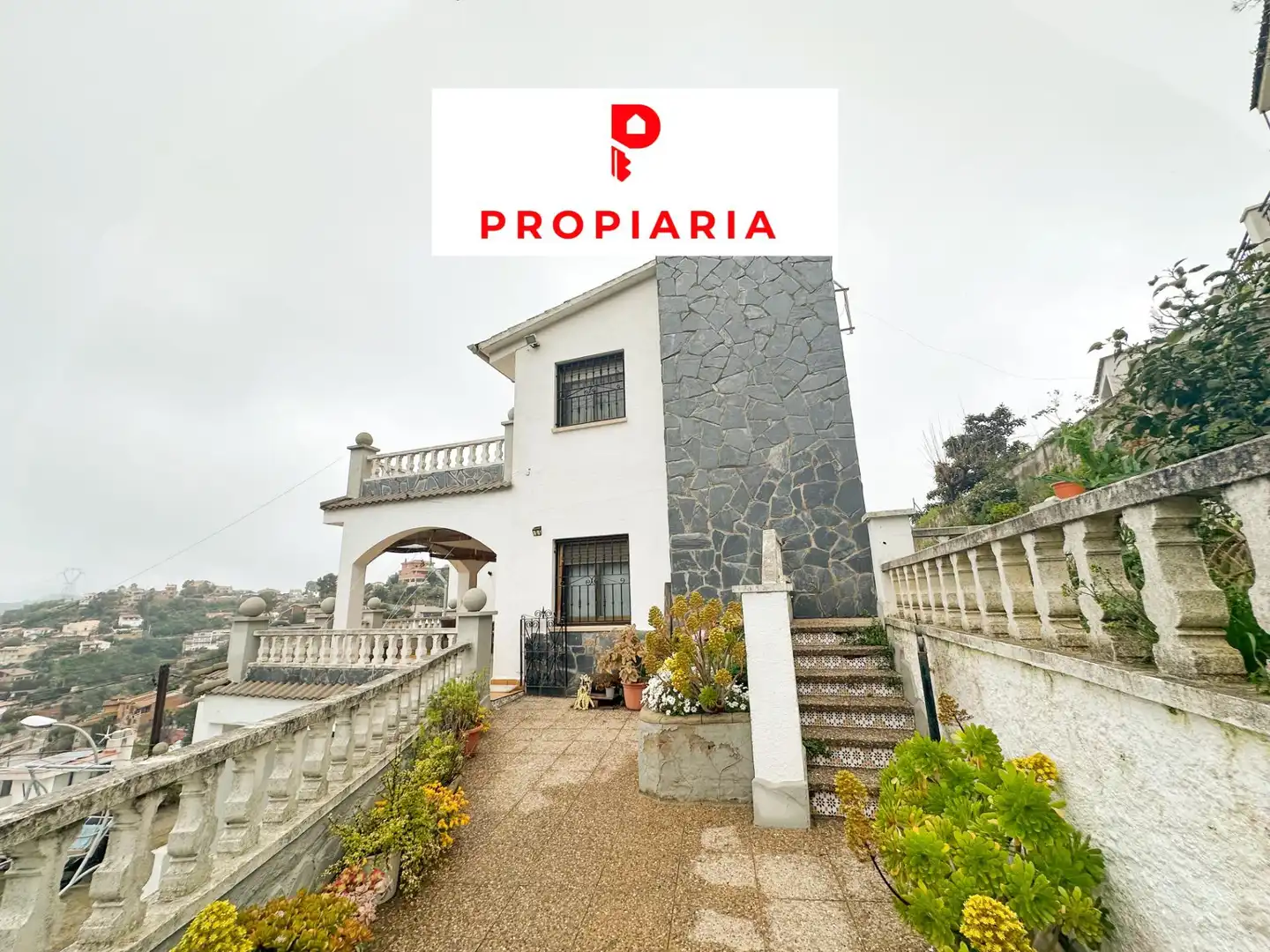 Casa con terraza en venta en Torrelles de Llobregat