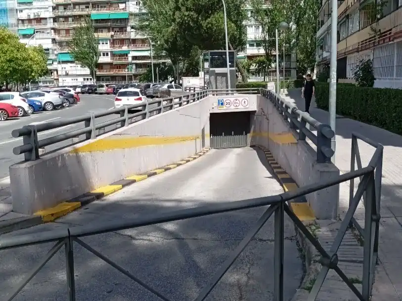 Parkplatz von Garage zum Verkauf in Leganés