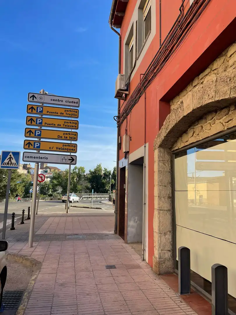 Locale commerciale in vendita a Avenida de España 3