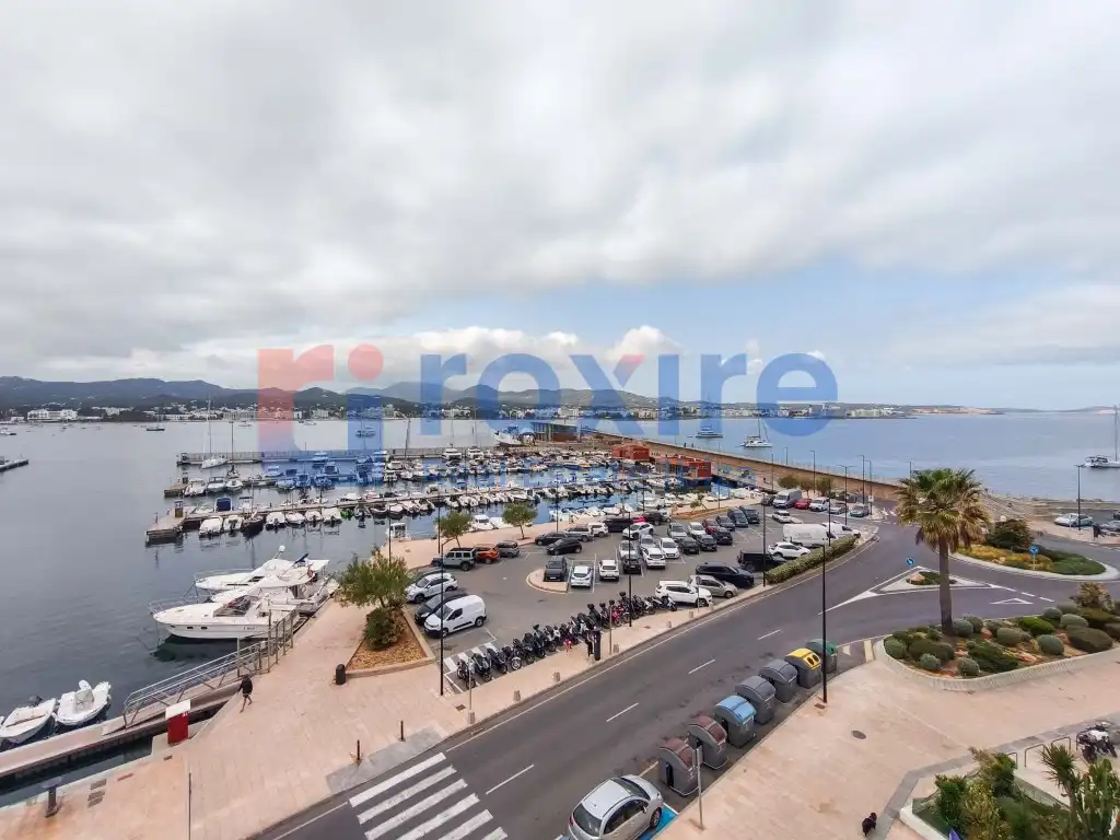 Parkplatz von Wohnung zur Miete in Sant Antoni de Portmany mit Klimaanlage, Terrasse und Möbliert