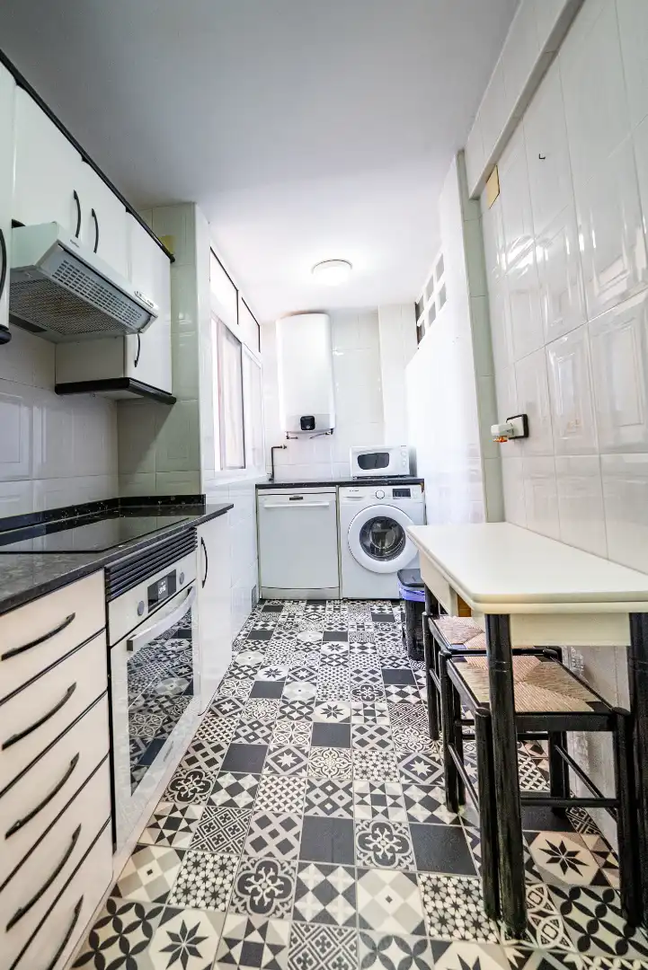 Cocina de Piso en venta en Tarragona con Parquet, Terraza y Amueblado