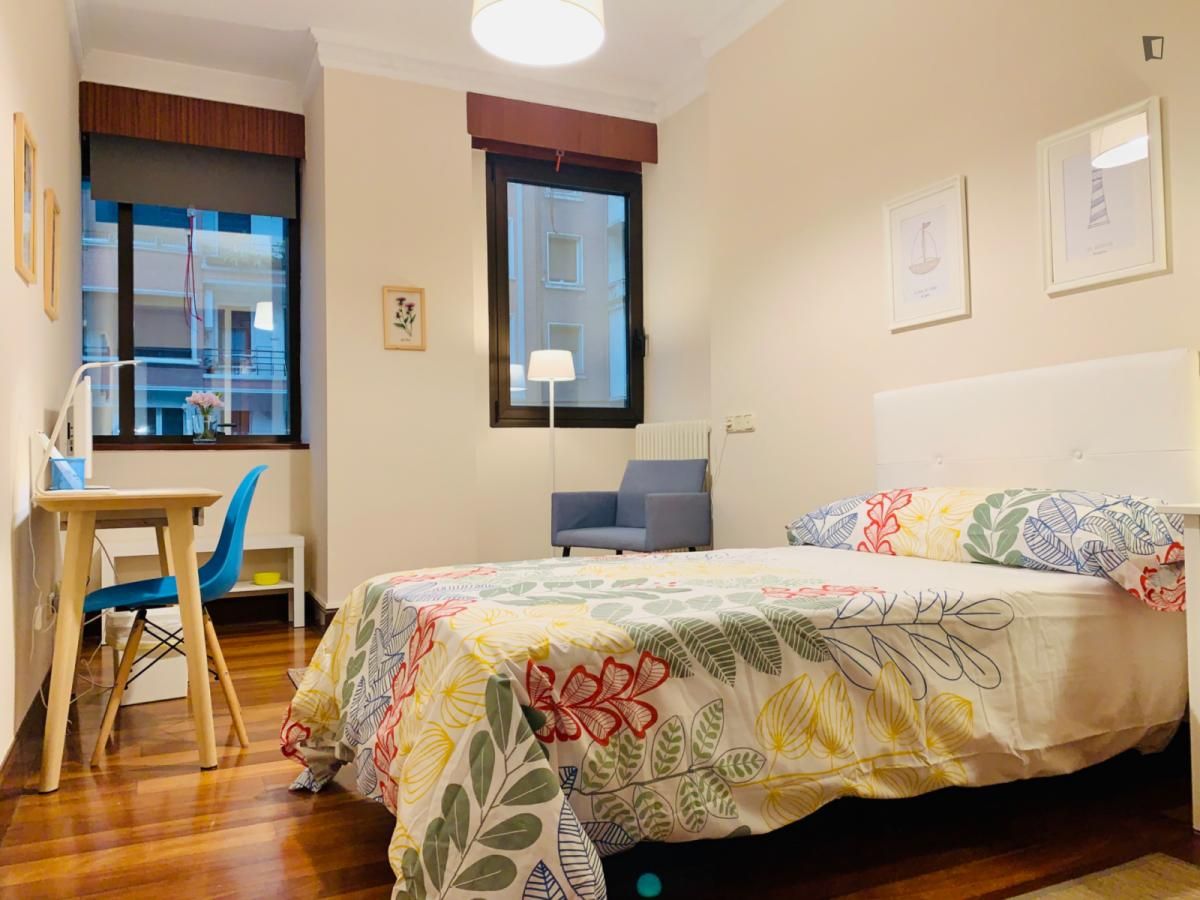 Apartment to share in Alhóndiga