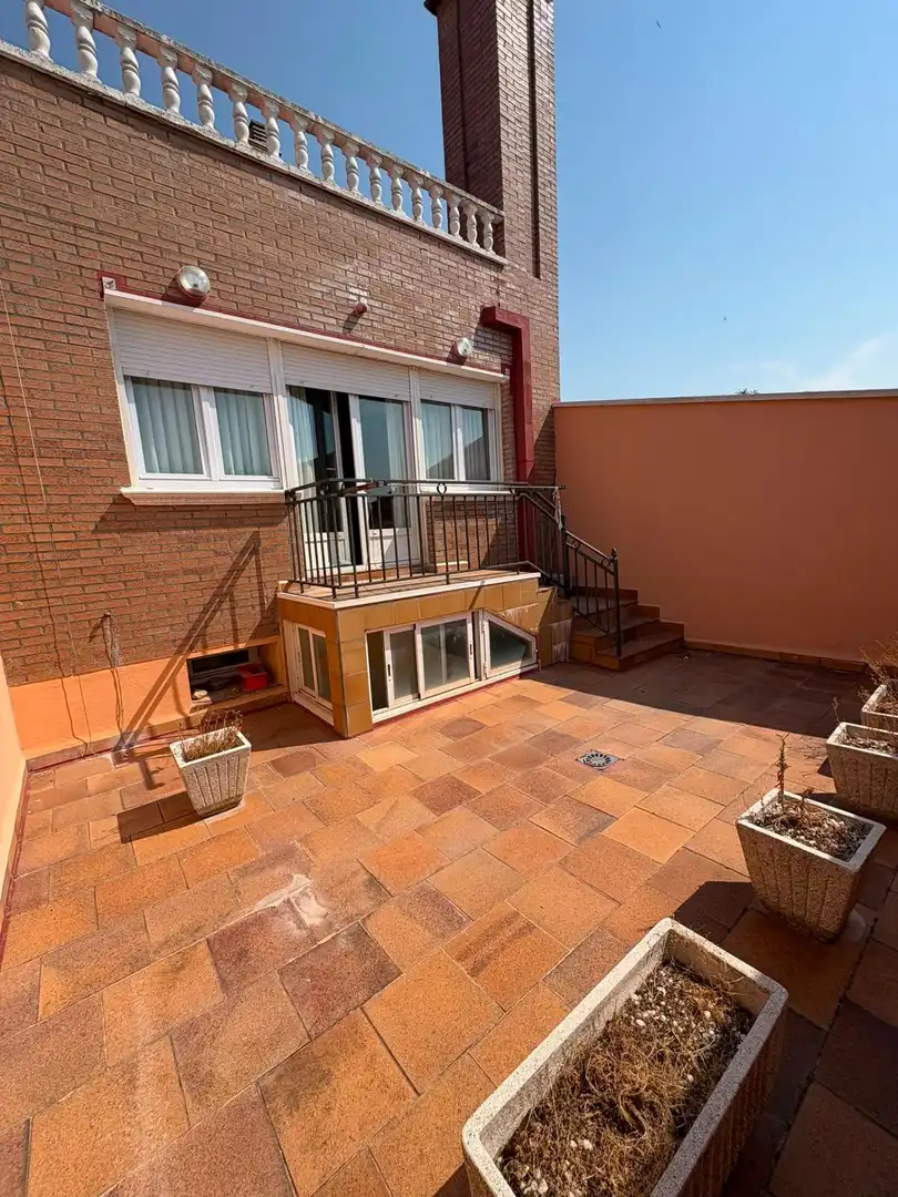 Casa aparellada en venda a Calle PARADOR, imagen 9