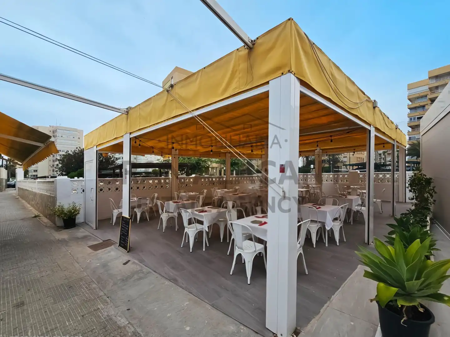 Local comercial en traspàs a San Gabriel - Palmeral - Urbanova, imagen 2