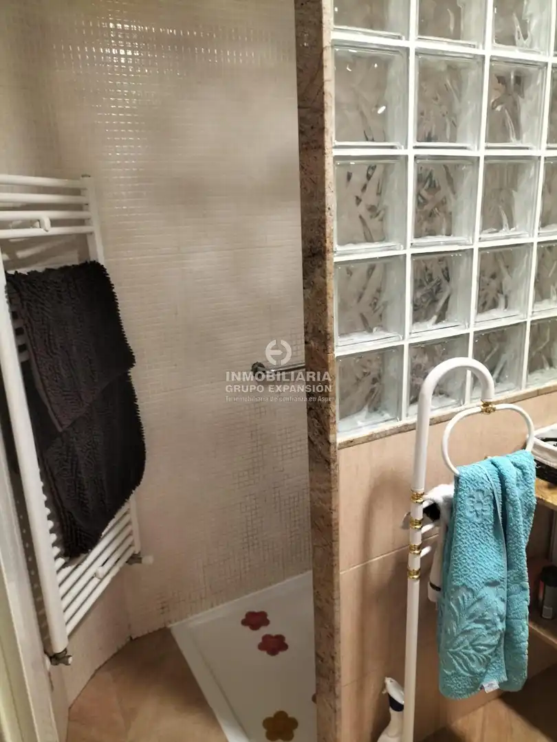 Bathroom of Duplexes for sale in Villena  with Air Conditioner, Terrace and Storage room