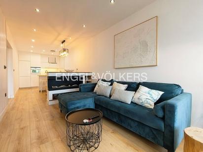Sala d'estar de Apartament en venda en O Grove   amb Aire condicionat, Calefacció i Parquet